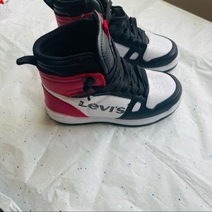 Boys sneakers